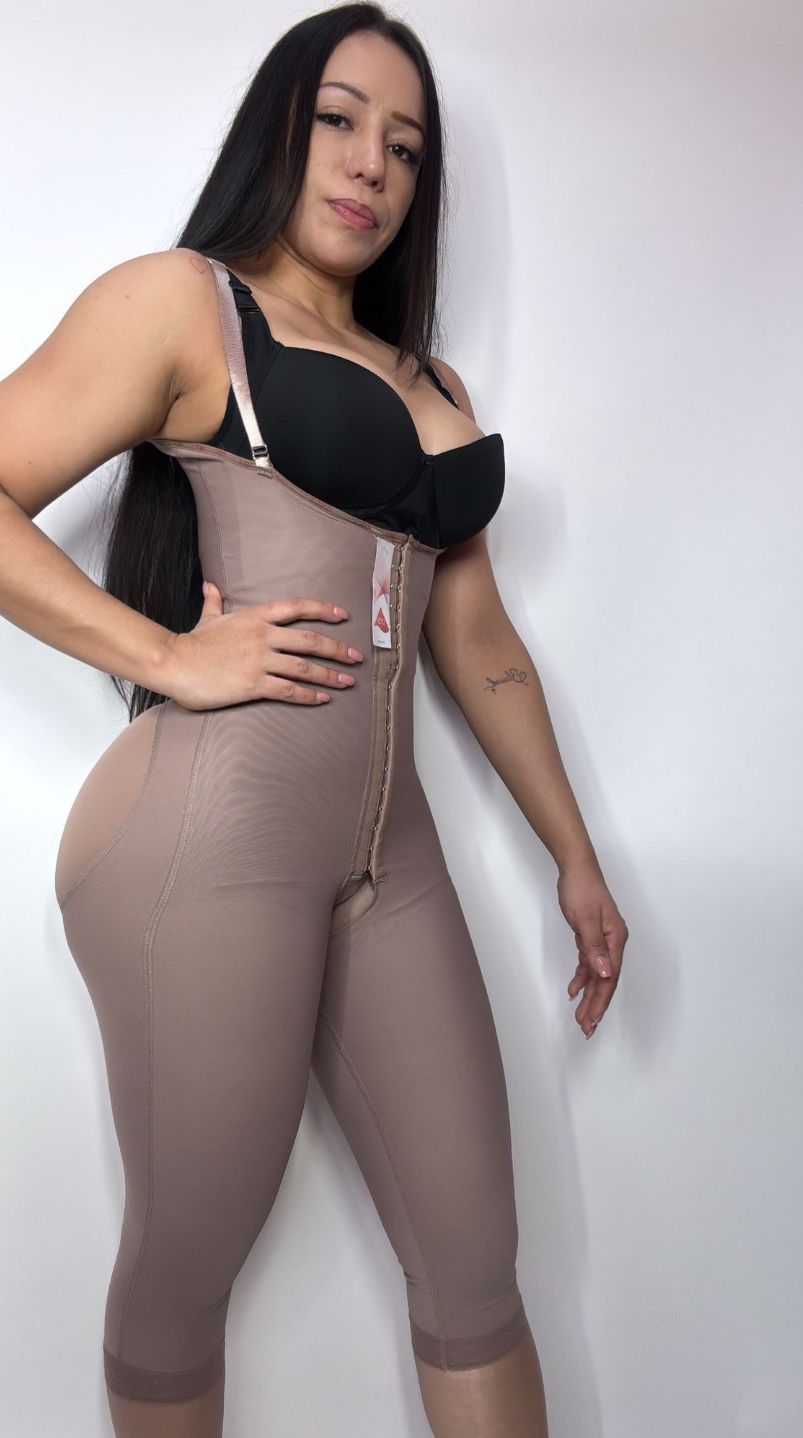 Faja 7050 Isabella